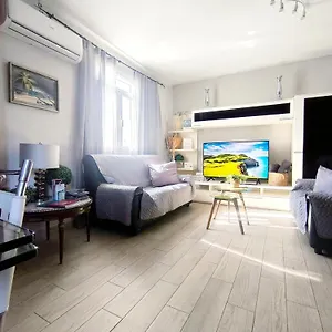 https://apartamento-victoria-malaga-29003.es-andalucia.com